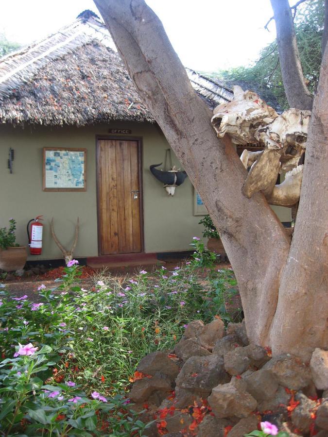 Severin Safari Camp Tsavo West National Park Exteriér fotografie